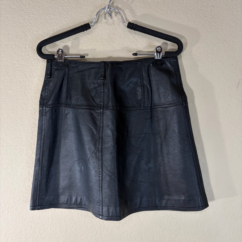 Express VTG black Leather Midi Skirt Sz 7/8 Grunge Goth (Y2K,techno, rave) EUC